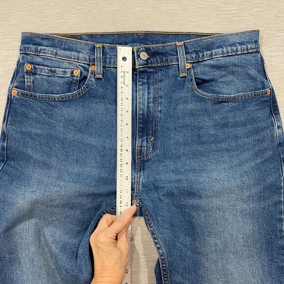 Levis 505 Jeans Mens 36 x 32 Straight Leg Regular Fit Medium Wash Denim - Picture 9 of 13